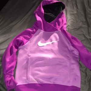 🚫SOLD🚫Nike Sweater for girls